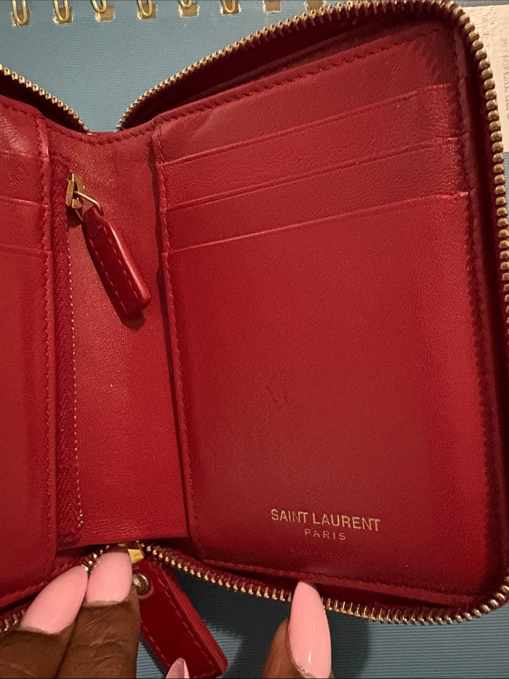 Saint Laurent Quilted Patent Wallet - Picture 2 of 4